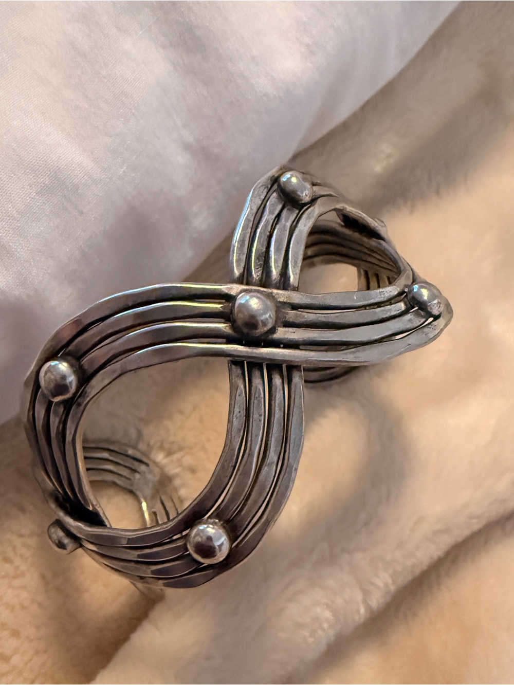 Unusual Retro, Art Deco design bracelet or wide multi-stranded silver-tone cuff. - Picture 14 of 16